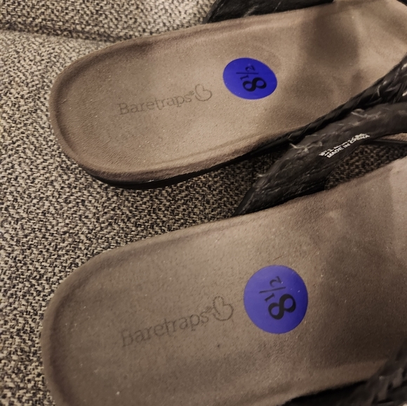 Baretraps Sandals - Picture 5 of 6